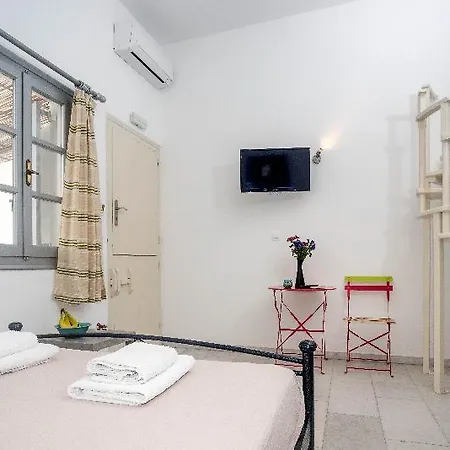 Depis Hotel Naxos City